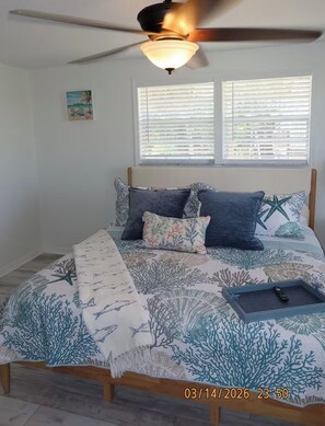 Room - Luxury Canal Paradise Getaway (Port Richey)