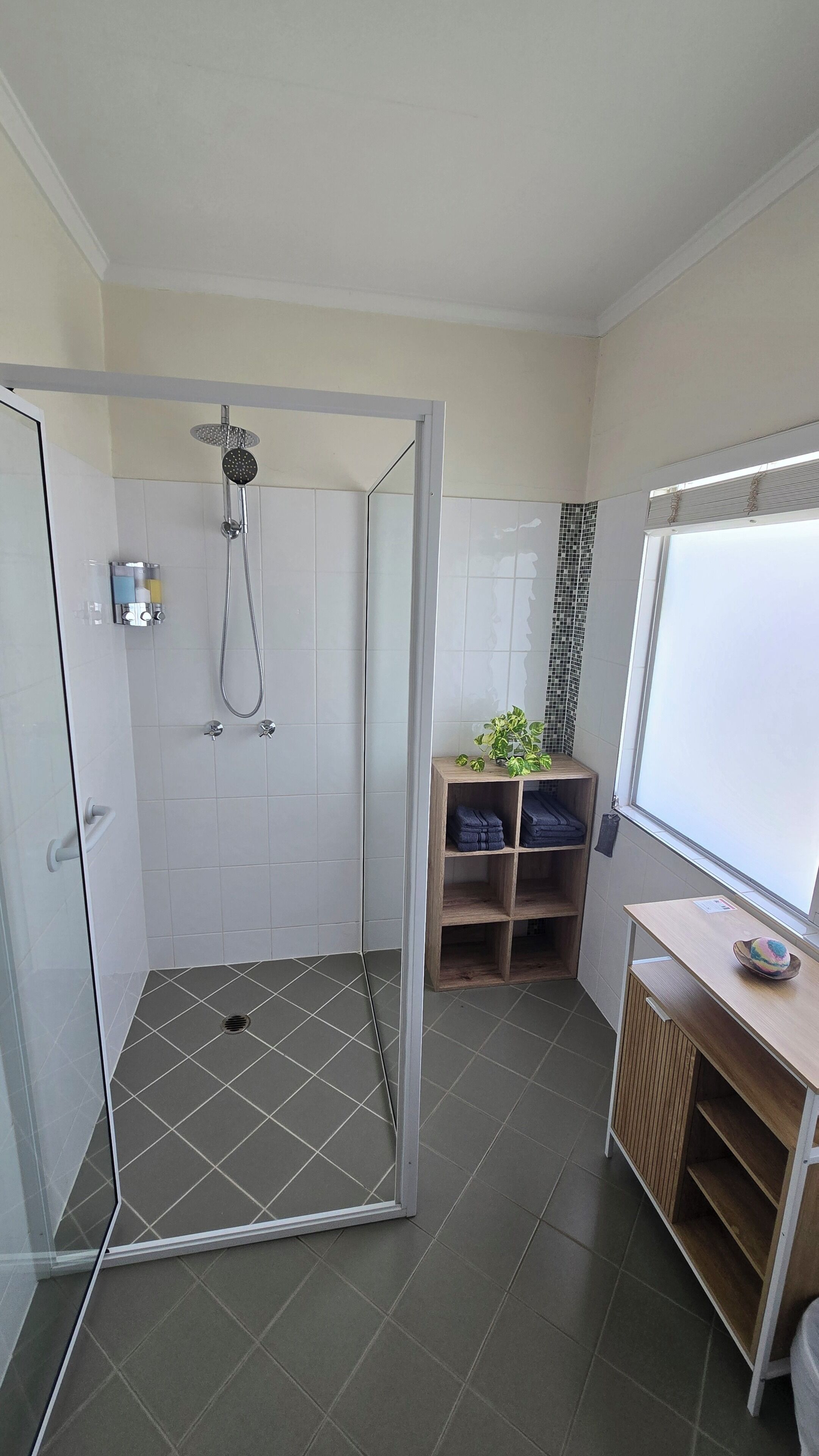 Superior Apartment, Garden View | Bathroom