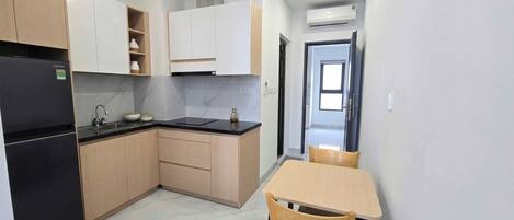 Standard Studio, Ocean View | Private kitchen