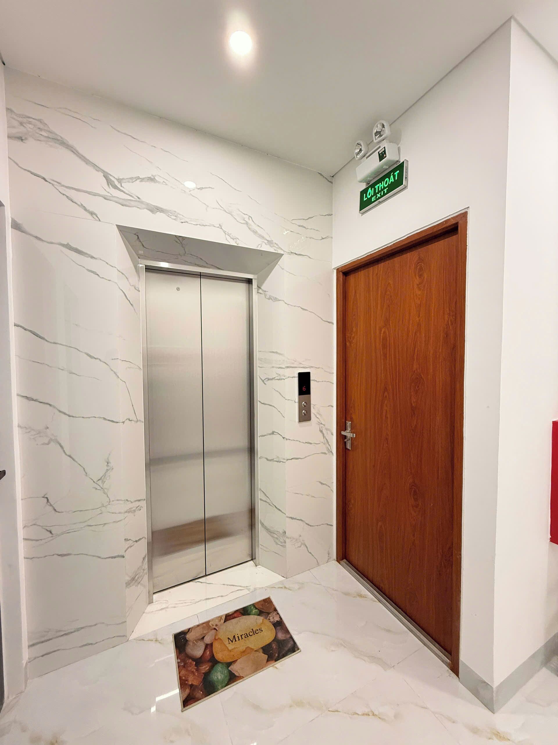 Elevator