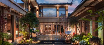 Suyintang Resort Courtyard