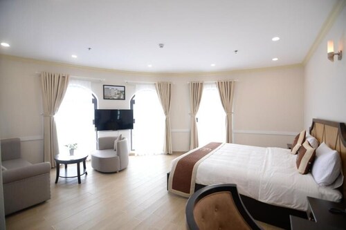 KHACH SAN QUE TOI SOC TRANG