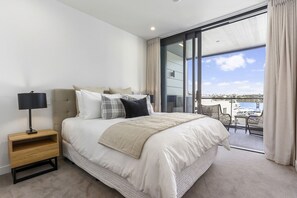 Bedroom - Beaumont Living I 2BR Waterfront Wynyard Apartment (Auckland City)
