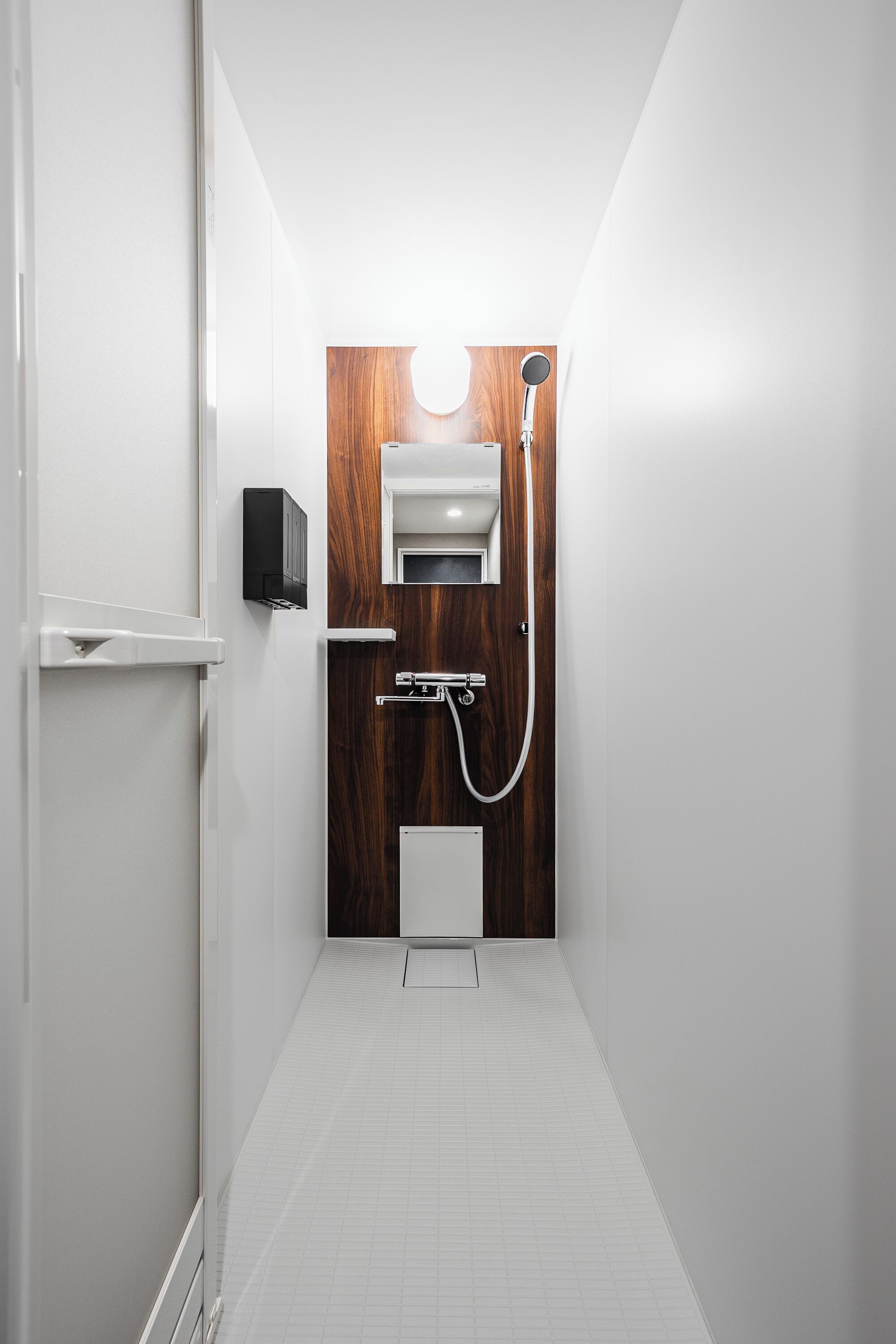 Apartment | Bathroom | Combined shower/tub, free toiletries, hair dryer, slippers