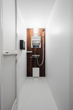 Apartamento | Banheiro | Chuveiro/banheira combinados, produtos de toalete grátis