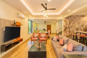 Luxury Villa, Balcony, Pool View | Living area - ELIVAAS Judiline 3BHK Villa (Siolim)