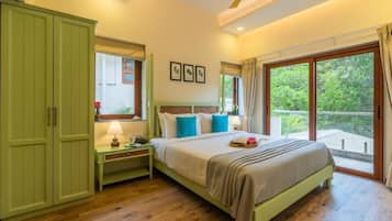 Villa Luxe, balcon, vue piscine