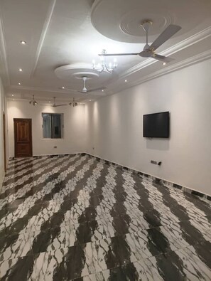 Phòng đôi tiện nghi đơn giản | Nội thất