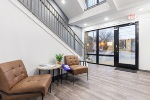 Interior - Walk to Shaker Sq | Sleeps 3 | Free Parking/WiFi (Cleveland)