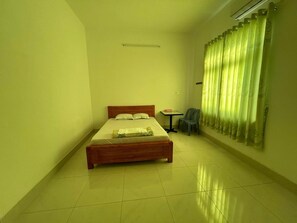 Classic Studio, Balcony, City View - Nha Nghi Phuong Dung (Rach Gia)