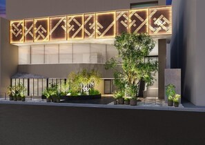 المنشأة من الخارج