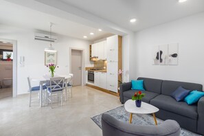 TV - Holiday apartment mit Klimaanlage (Funtana)