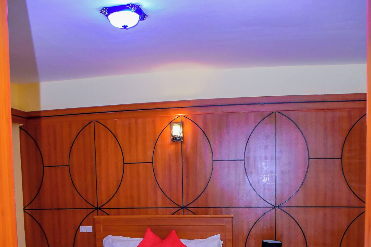 Executive Suite, Balcony, Garden View