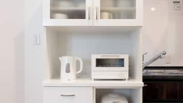 Comfort House, 1 Bedroom | Private kitchen | Fridge, microwave, stovetop, rice cooker