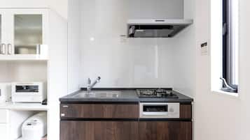 Comfort House, 1 Bedroom | Private kitchen | Fridge, microwave, stovetop, rice cooker