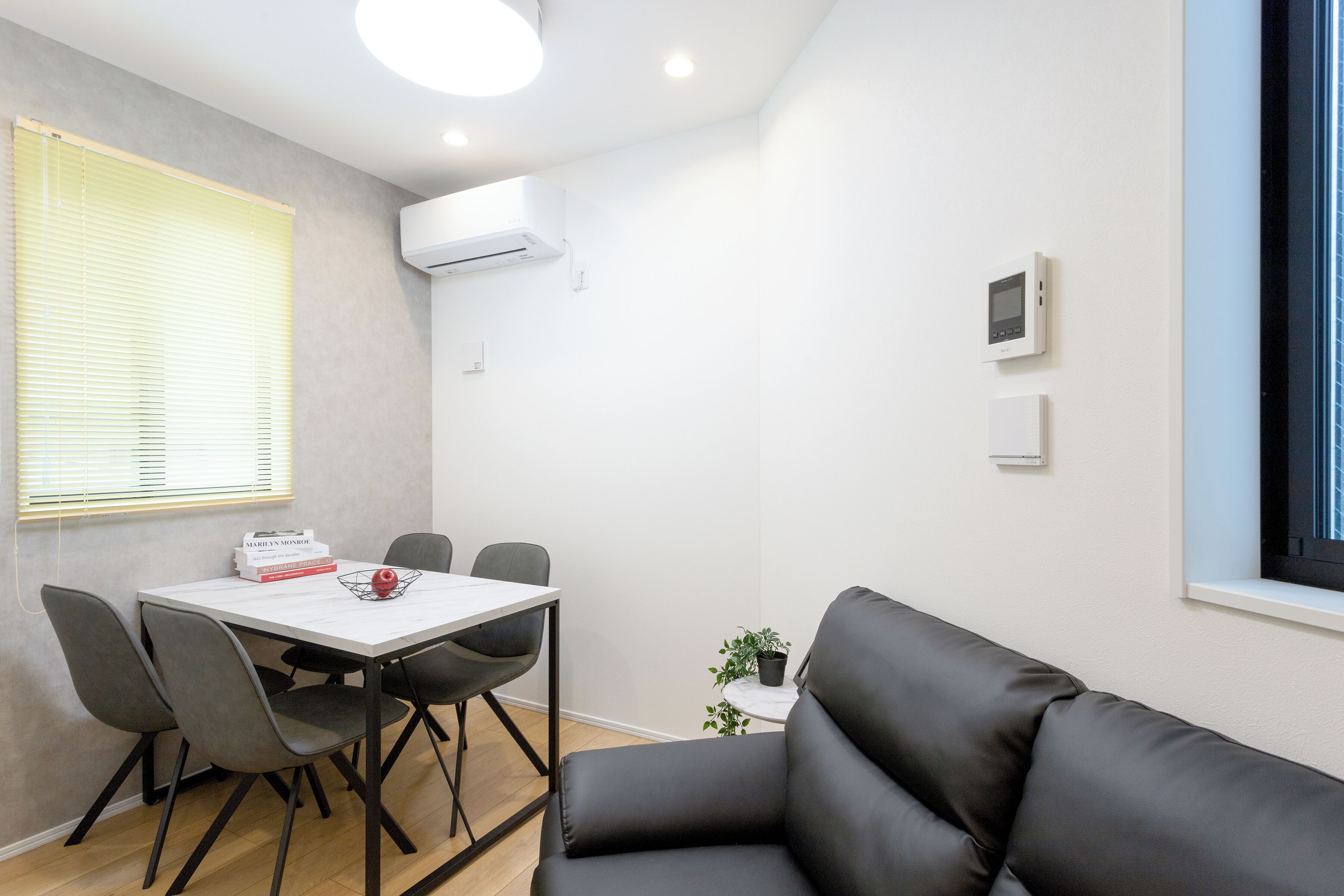 Maison Confort, 1 chambre | Repas dans la chambre