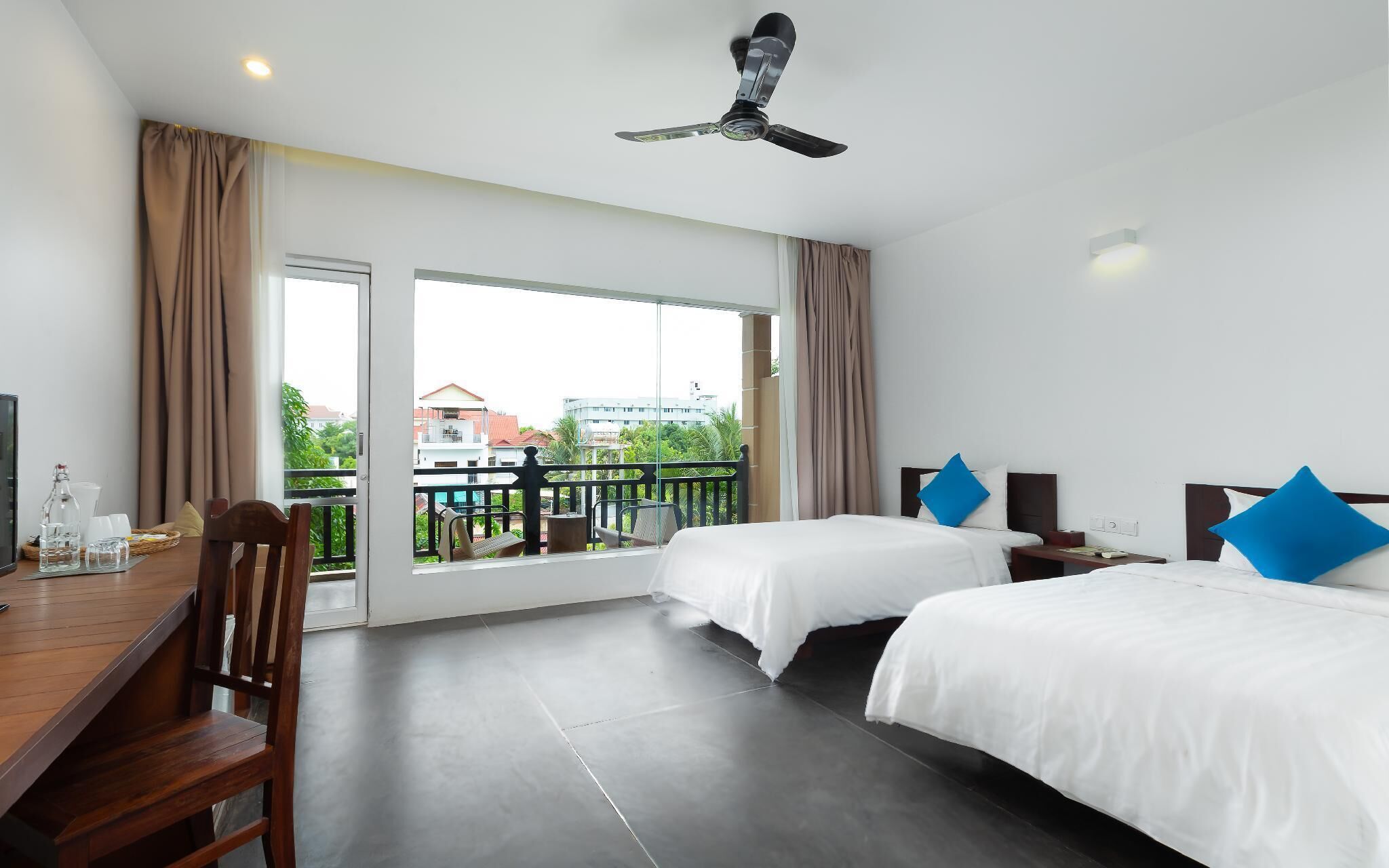 Deluxe Twin Room, Pool View