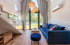 TV - Cozy home in Darlowo with sauna (Darlowo)