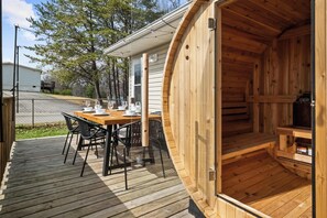 Outdoor dining - 4BR Family Retreat Near New River Gorge, Oak Hill (Oak Hill)