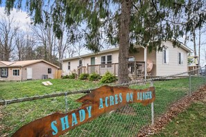 Exterior - 4BR Family Retreat Near New River Gorge, Oak Hill (Oak Hill)