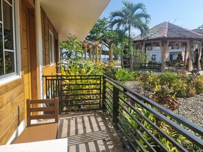 Classic Twin Room, Balcony, Garden View | Free WiFi