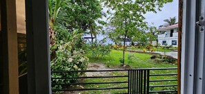 Comfort Quadruple Room, Balcony, Sea View | Interior