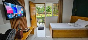 Habitación clásica con 2 camas individuales, balcón, vistas al jardín