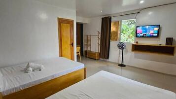 Comfort-Vierbettzimmer, Balkon, Meerblick