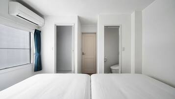 Apartment | Desk, iron/ironing board, free WiFi