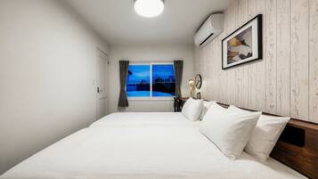 Apartment | Desk, iron/ironing board, free WiFi