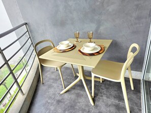 Tempat makan outdoor