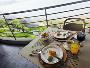 Tempat makan outdoor