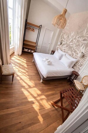 1 bedroom, desk, Internet, bed sheets - The Majestic - Poitiers (Poitiers)