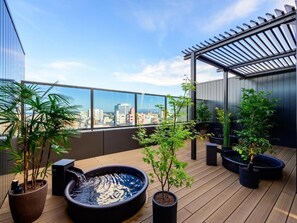 Outdoor spa tub - Hotel Tsu Center Palace (Dimon, Tsu)