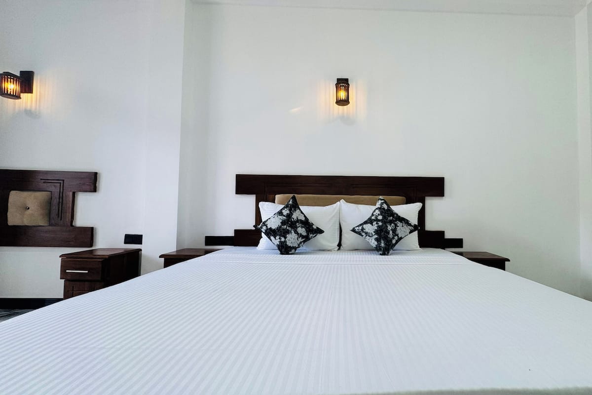 デラックス トリプルルーム プールビュー