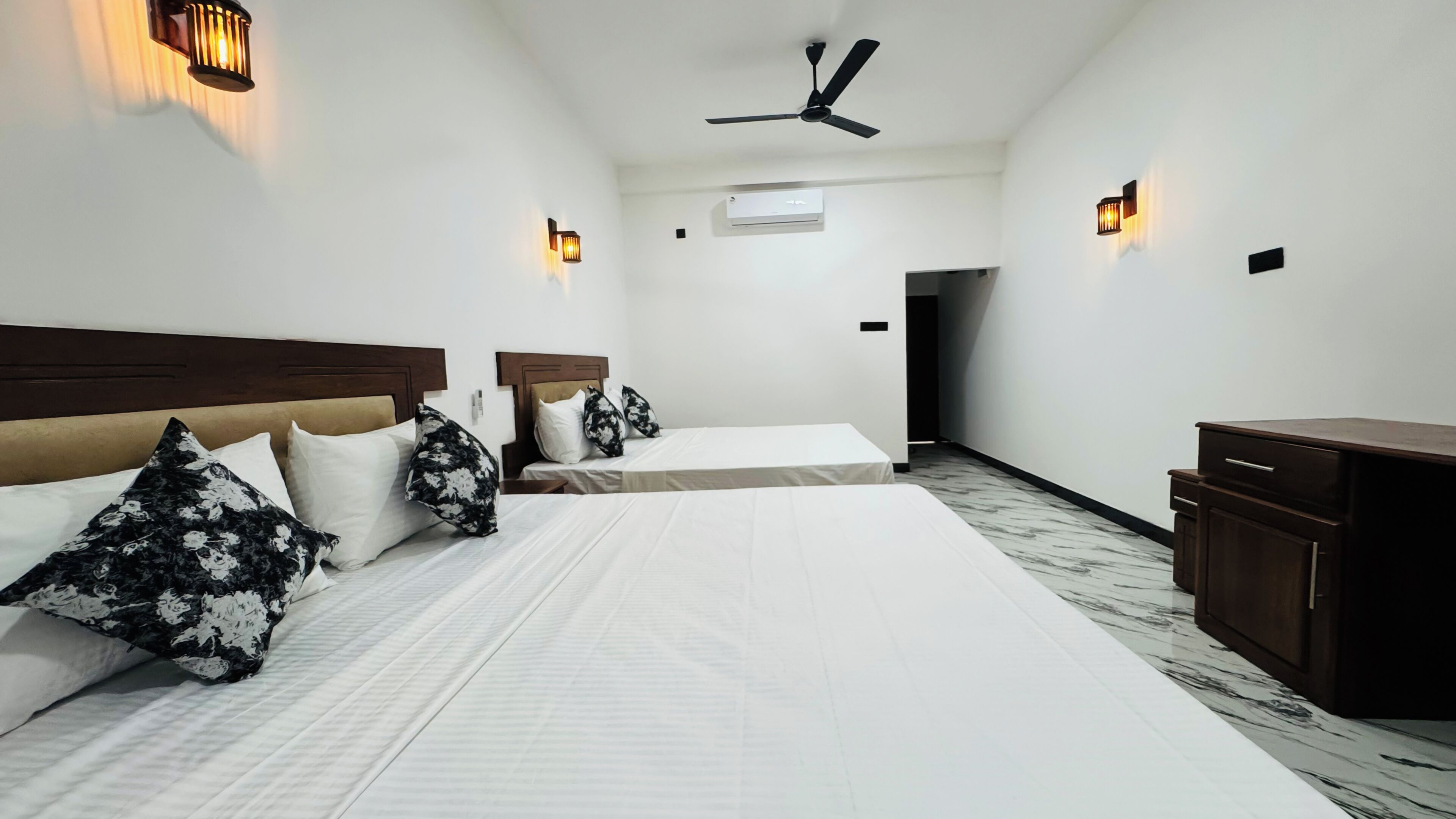 Family Quadruple Room, Pool View