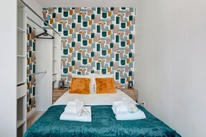 2 bedrooms, iron/ironing board, Internet, bed sheets - ClickYourFlat 20 - Superb Apartment - Montmartre (Paris)