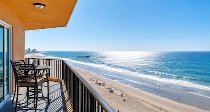 12th Floor Oceanfront Walk to Baja Beach Fest Huge Balcony Ocean Views