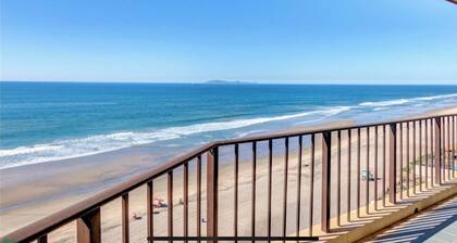 12th Floor Oceanfront Condo with Beach Access in Rosarito