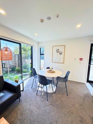 Interior - Central 2 Bedroom Townhouse with Private Yard (Christchurch)