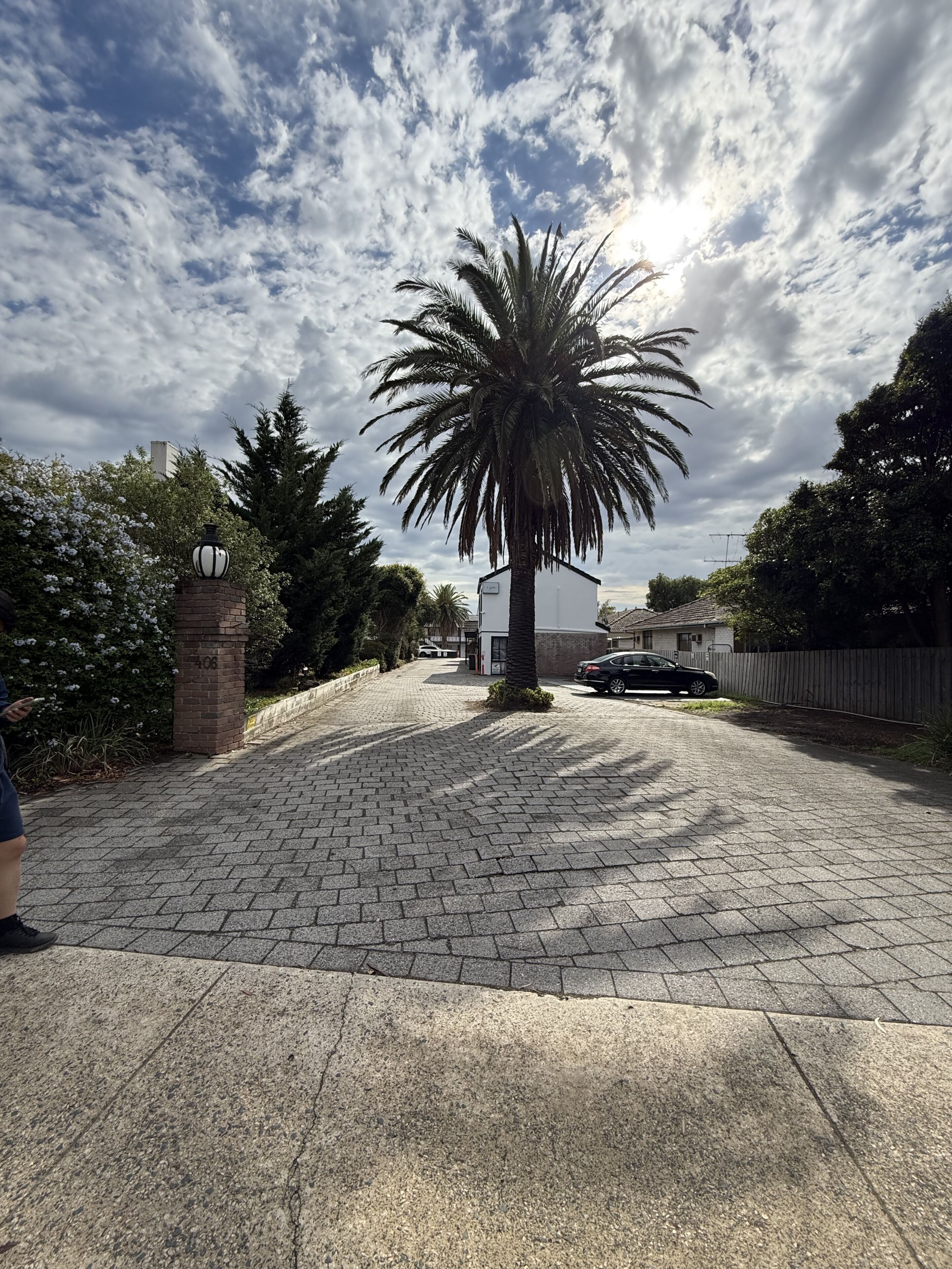 المنطقة المحيطة بالمنشأة