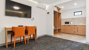 Senior Double Room | Living area