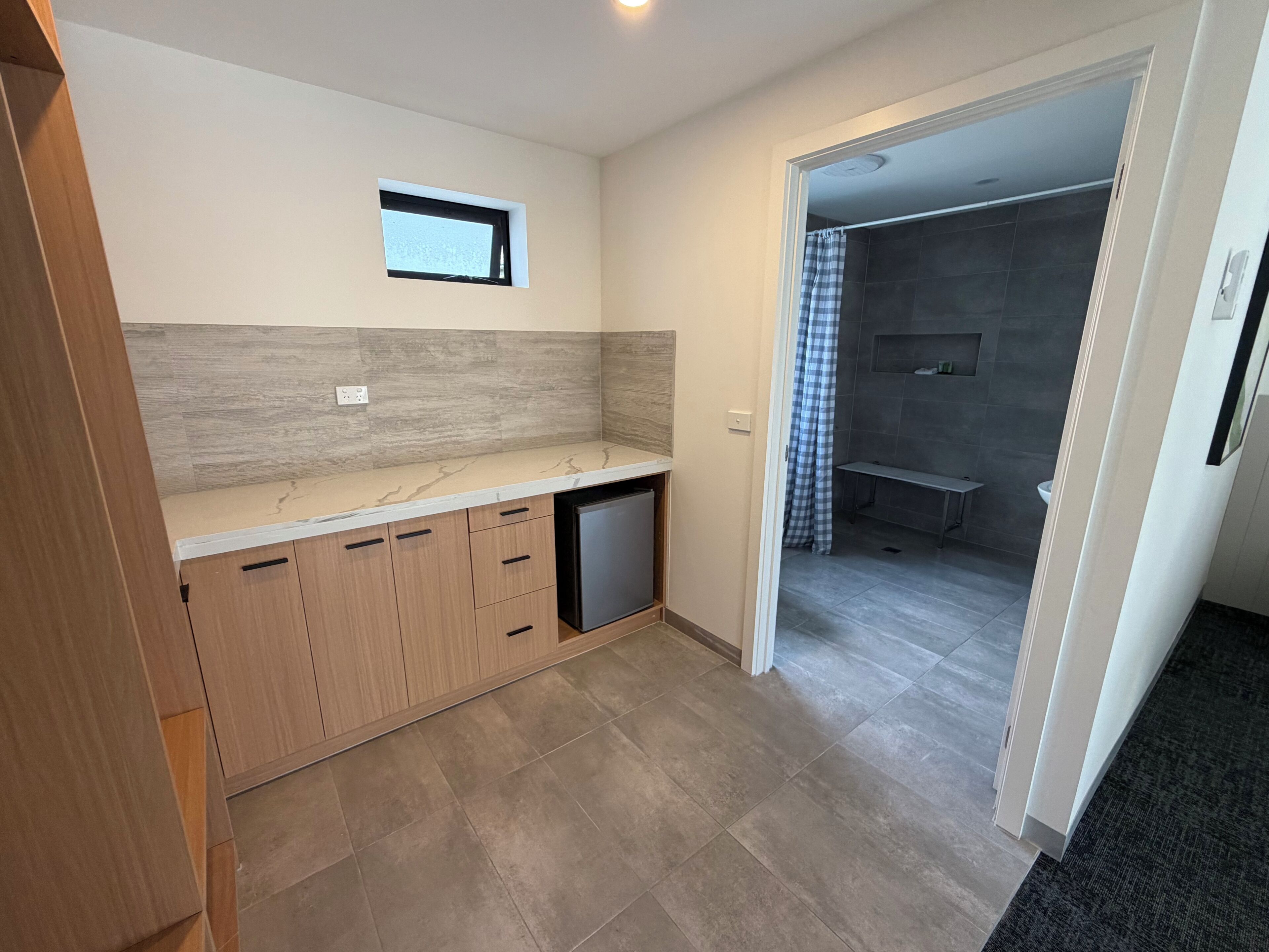 المنشأة من الداخل