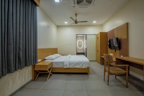 Deluxe Room - Antaraa Residency LLP (Arumuganeri)