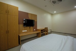 Deluxe Room - Antaraa Residency LLP (Arumuganeri)
