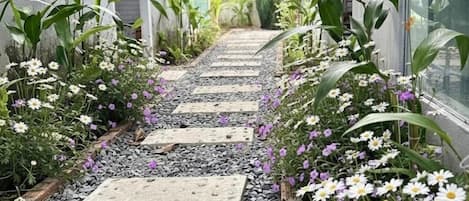 Double Room, Patio, Garden View | Property grounds