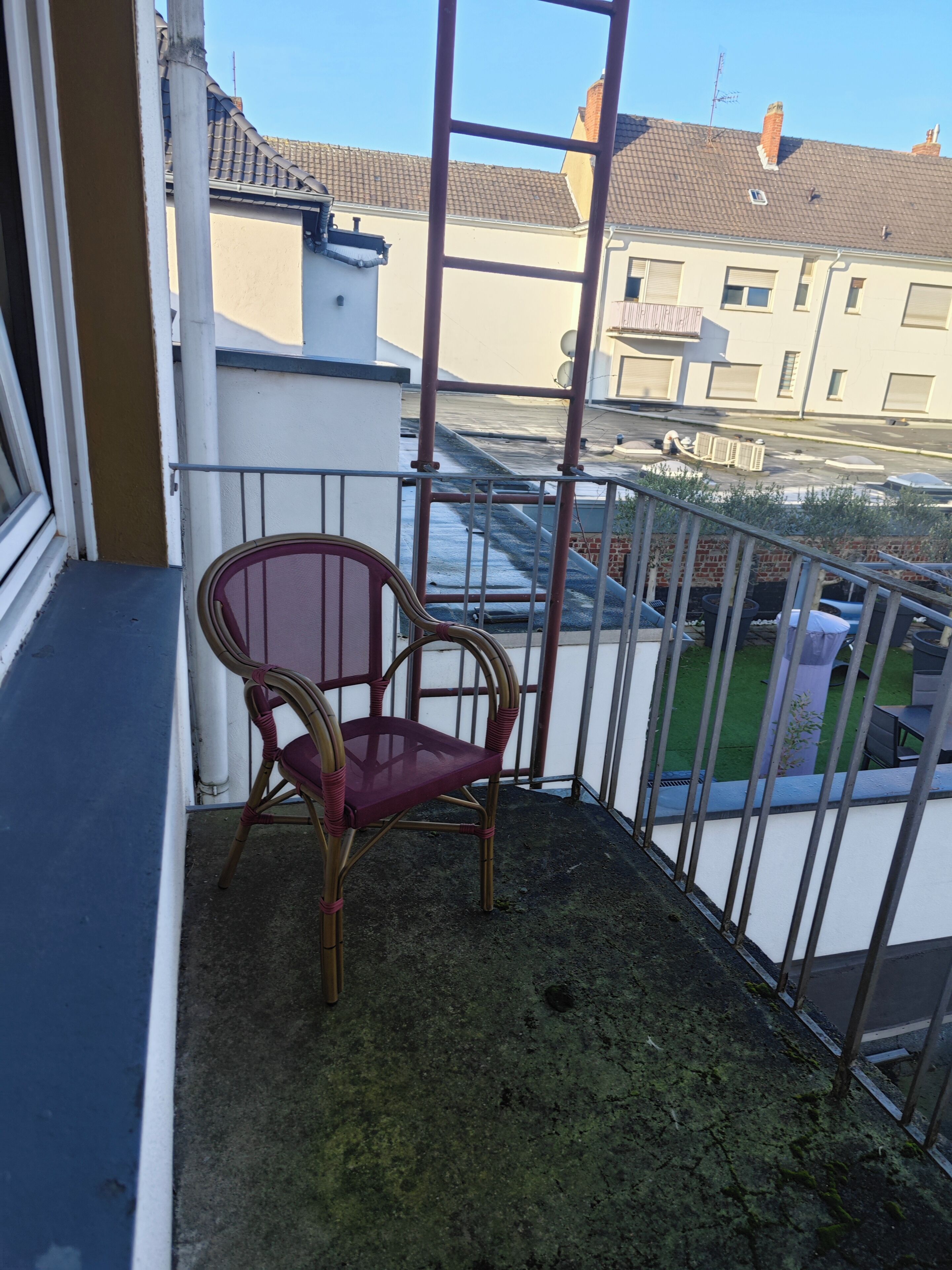 Twin Room | Property grounds