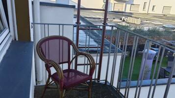 Twin Room | Property grounds