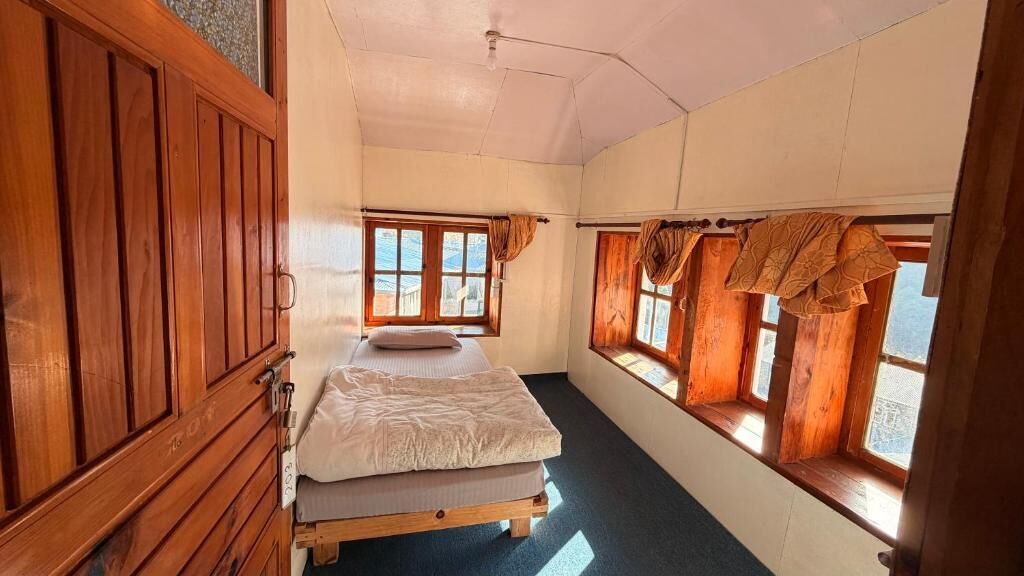 Basic Single Room, Mountain View