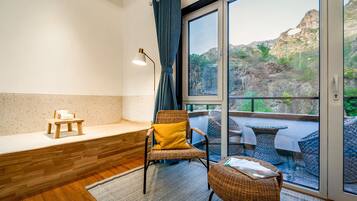 Basic-Doppelzimmer, 1 Schlafzimmer, Bergblick | Innenbereich